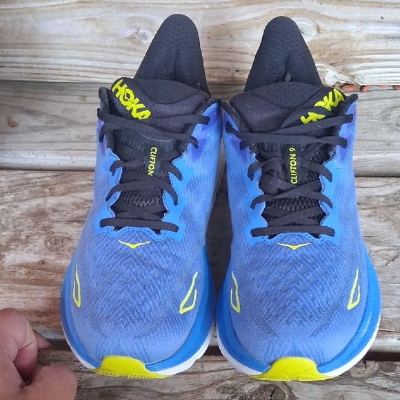 Hoka Clifton 9 Men's Blue and Red Athletic Shoes - Picture 5 of 12